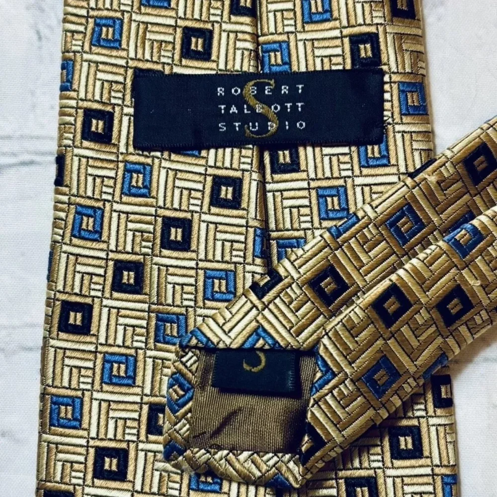 ROBERT TALBOTT Studio Mens 100% Silk Necktie USA Designer Geometric Tan/Blue